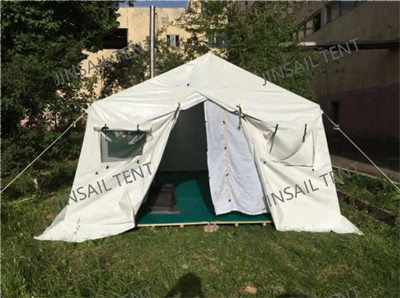 新規の軍事司令部職員向けの研修プログラムにはどのようなものがありますか？